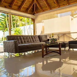https://villa-claribel-las-terrenas.comcaribbean.com